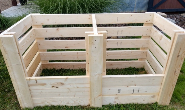 pallet compost bin