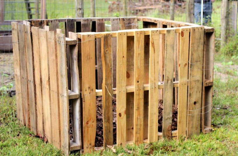 pallet compost bin lining pallet compost bin lining