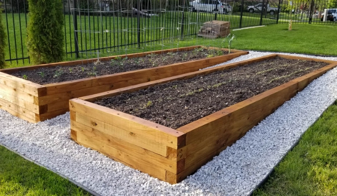 how to amend garden soil for raised beds