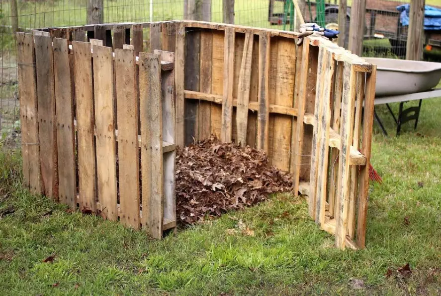 wood pallet compost bin wood pallet compost bin
