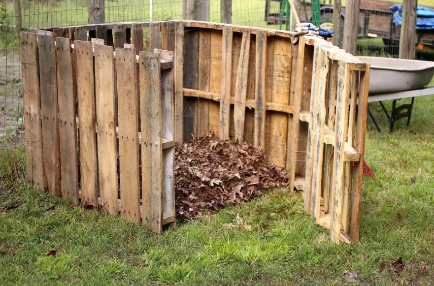 DIY compost bin DIY compost bin
