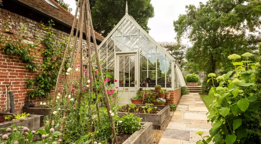 greenhouse gardening for beginners